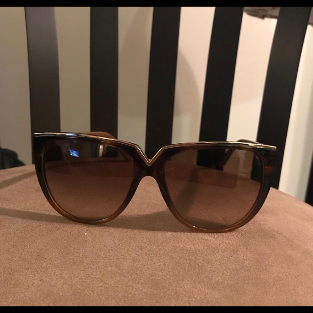 😎😎VALENTINO😎😎